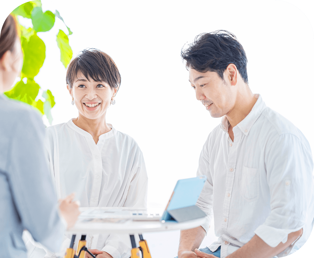相談する人たち